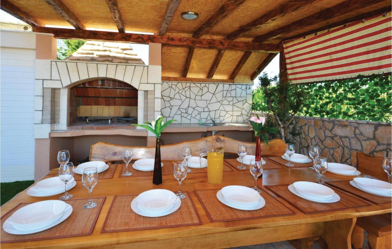 3 Bedroom Nice Home In Solin Σπλιτ Εξωτερικό φωτογραφία