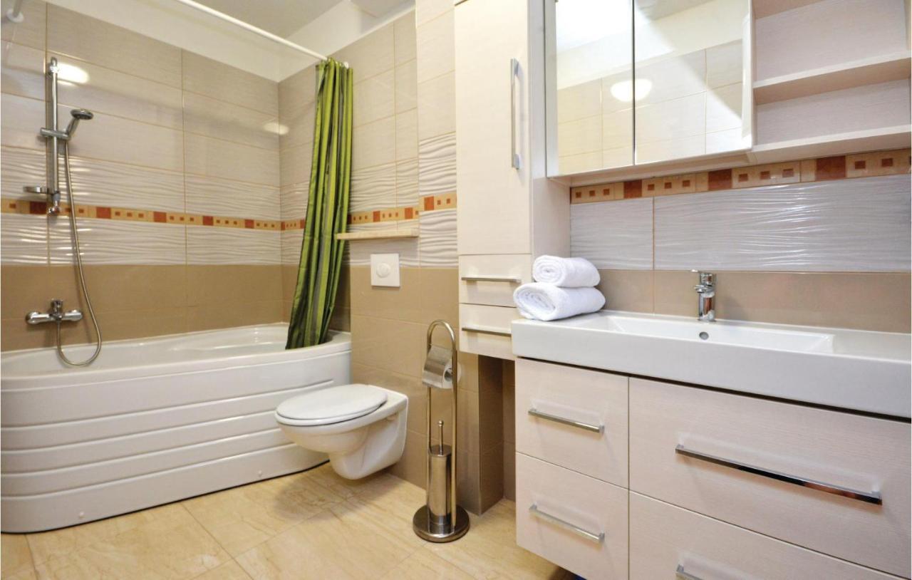 3 Bedroom Nice Home In Solin Σπλιτ Εξωτερικό φωτογραφία