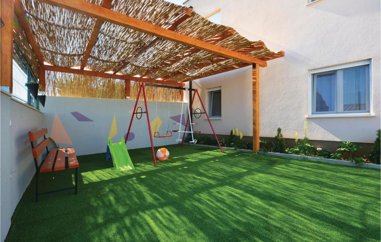 3 Bedroom Nice Home In Solin Σπλιτ Εξωτερικό φωτογραφία